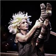 Profesora titulada en Arte Dramático y coach especializada en training escénico ofrece clases presenciales y online